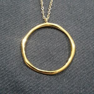 GG Gorjana goldtone delicate, circle necklace